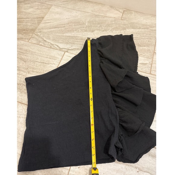 By Anthropologie Ruffled One-Shoulder Top Size Small NWT - Picture 7 of 8